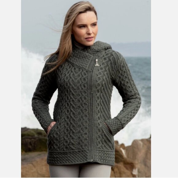 Aran Crafts 100% Merino Wool Hooded Cardigan Green Side Zip Heart Design Small - Picture 2 of 9